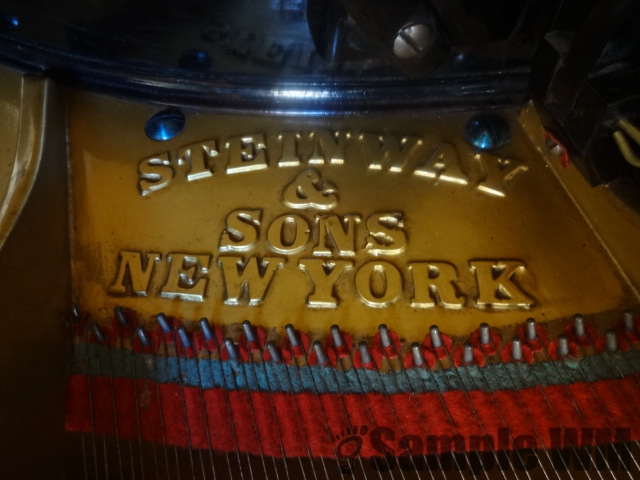 Steinway & Sons Nr. 428